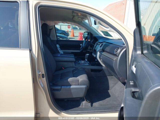 5TFEM5F15JX128346 Toyota Tundra Sr5 4.6l V8