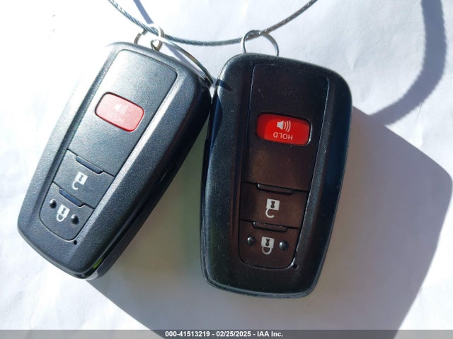 Toyota Prius Two 2017 JTDKBRFU6H3028459 Image 11