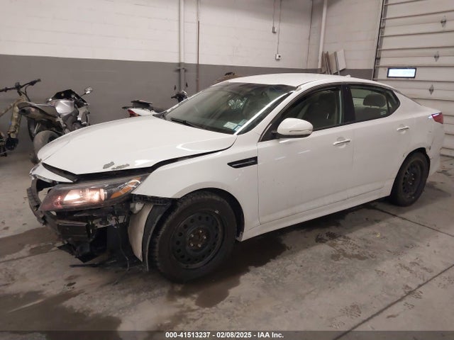 KIA Optima Lx 2015 5XXGM4A70FG361693 Image 2