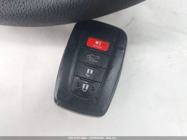 2T3W1RFV9NC186124 Toyota Rav4 Xle