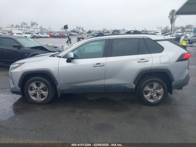 2T3W1RFV9NC186124 Toyota Rav4 Xle