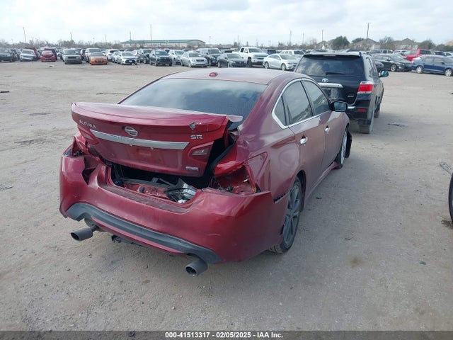 1N4AL3AP0JC137065 Nissan Altima 2.5 Sr