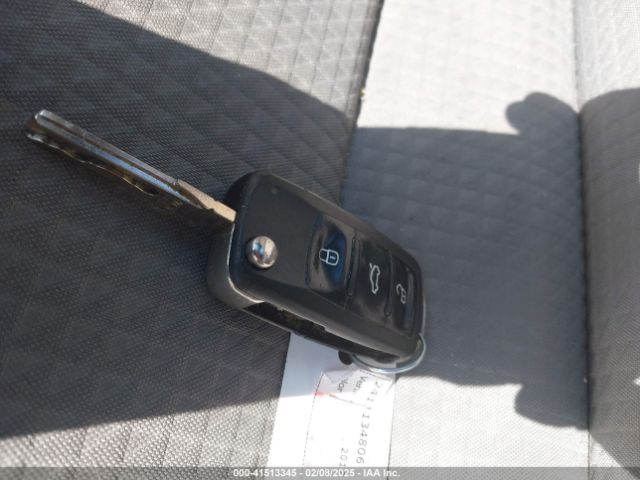 3VW2B7AJ2HM275720 Volkswagen Jetta 1.4t S
