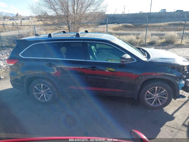 5TDJZRFH1JS879096 Toyota Highlander Xle