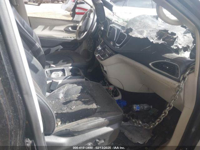 2018 CHRYSLER PACIFICA HYBRID 2C4RC1N71JR278181 Photo 4