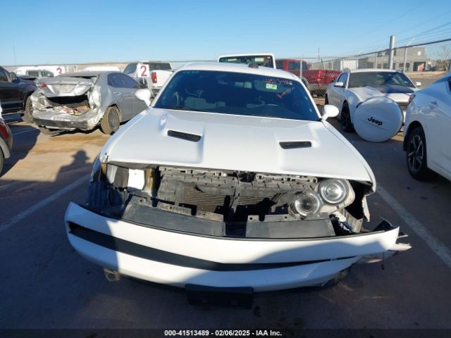 2C3CDZAG2KH561708 Dodge Challenger Sxt
