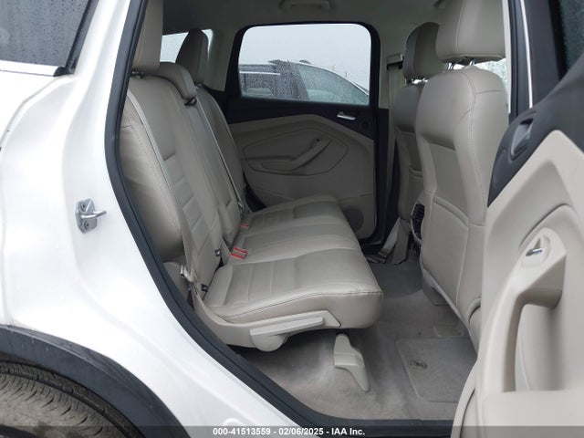 1FMCU0JX5EUC22431 Ford Escape Titanium