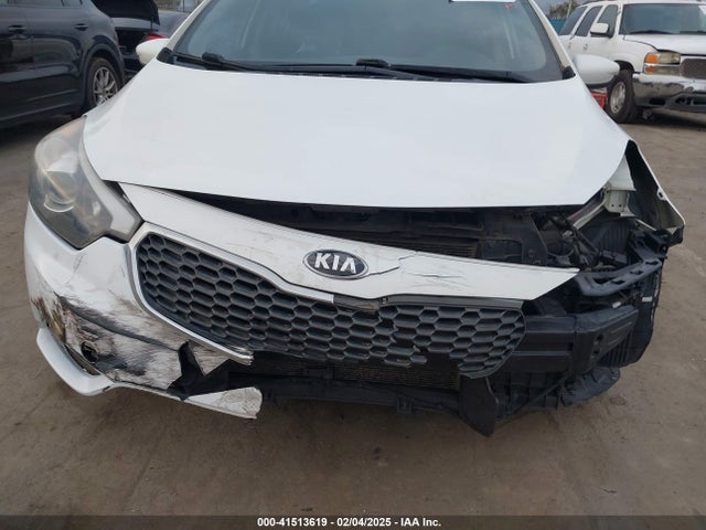 KIA FORTE LX 2016 KNAFK4A6XG5574372 Image 6