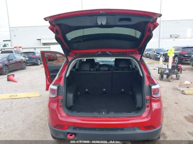 3C4NJDDB7KT795317 Jeep Compass Trailhawk 4x4