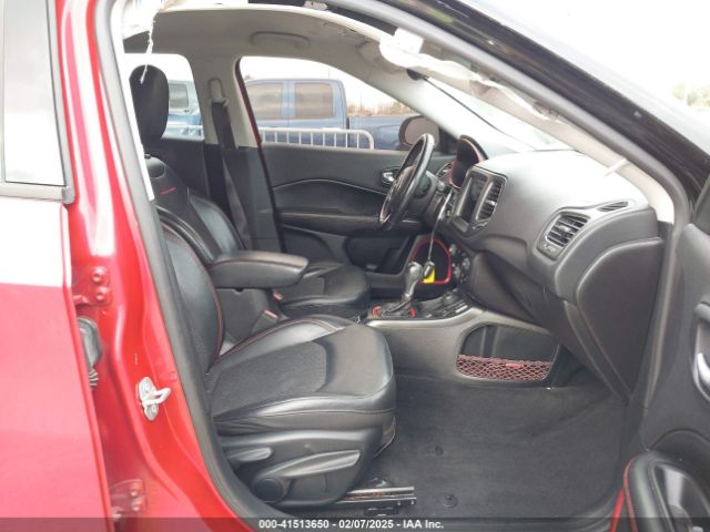 3C4NJDDB7KT795317 Jeep Compass Trailhawk 4x4
