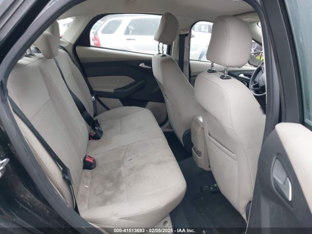 1FADP3F2XFL228236 Ford FOCUS SE