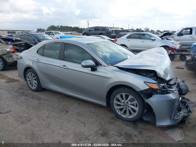 4T1C11AK3PU102200 Toyota CAMRY LE