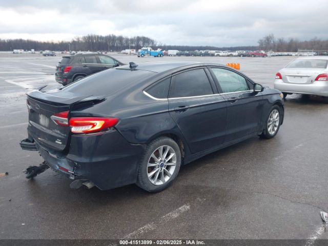 3FA6P0HD0LR229656 Ford FUSION SE