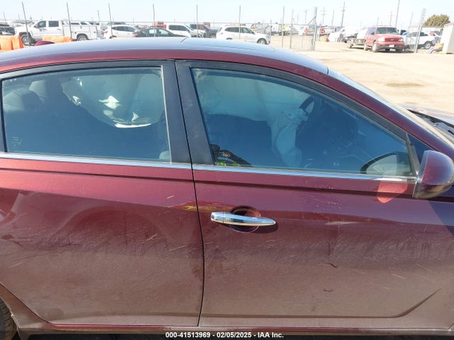 1N4BL4DV0PN352737 Nissan Altima Sv Fwd