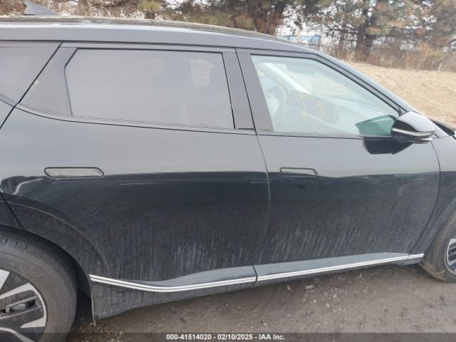KNDC3DLCXR5619447 KIA Ev6 Wind