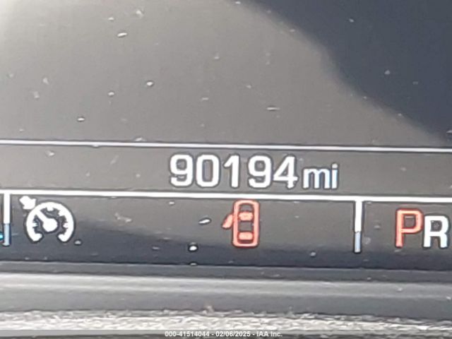1GNSKCKC2JR392141 Chevrolet Tahoe Premier