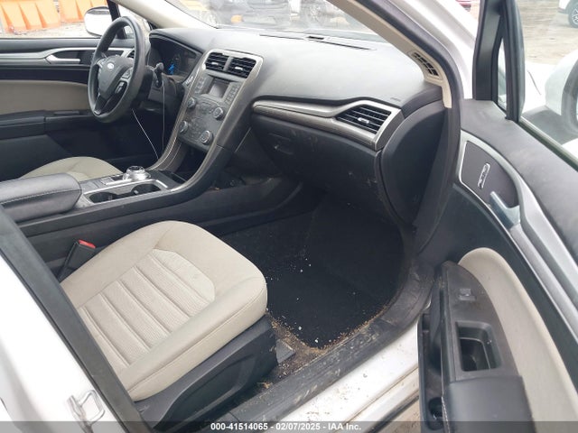 Ford FUSION S 2019 3FA6P0G72KR268355 Image 5