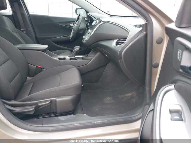 1G1ZD5ST0RF228034 Chevrolet Malibu Fwd 1lt