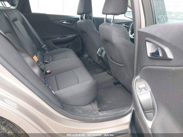 1G1ZD5ST0RF228034 Chevrolet Malibu Fwd 1lt