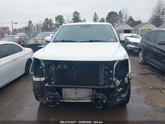 1FMJU1JT7JEA57514 Ford Expedition Xlt