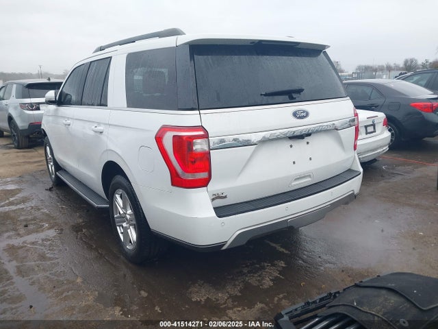1FMJU1JT7JEA57514 Ford Expedition Xlt