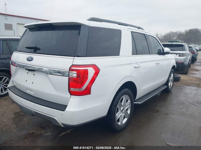 1FMJU1JT7JEA57514 Ford Expedition Xlt