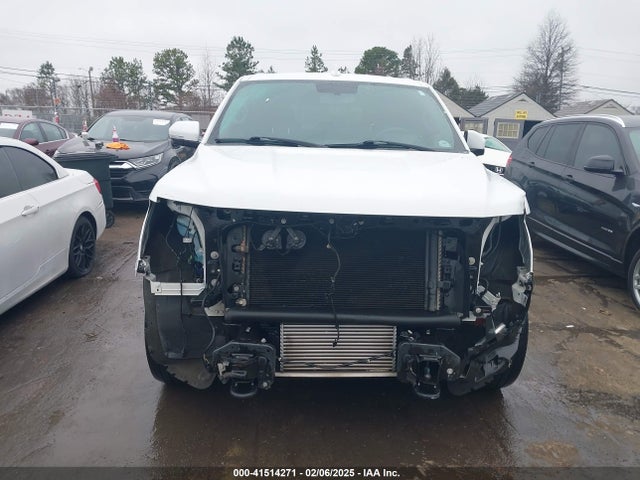 1FMJU1JT7JEA57514 Ford Expedition Xlt