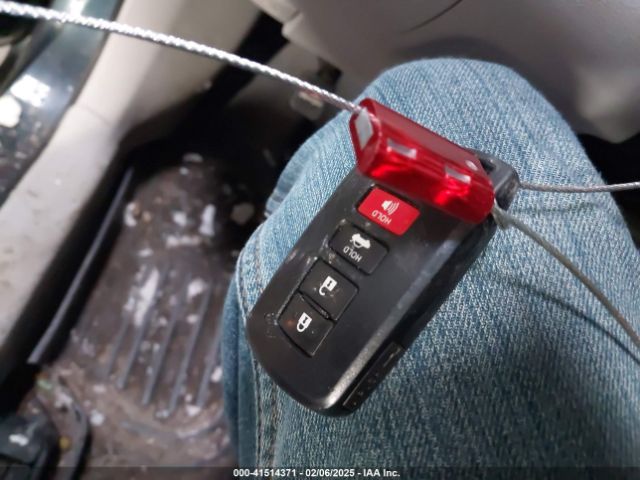 4T1BD1FK5EU134400 Toyota Camry Hybrid Le