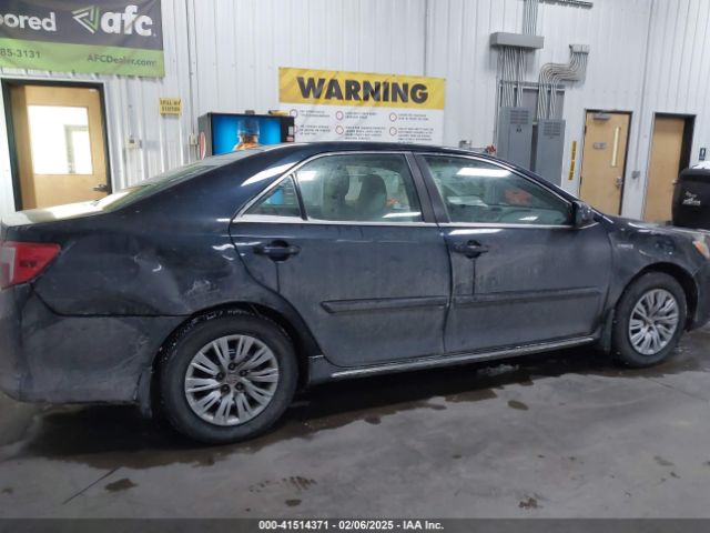 4T1BD1FK5EU134400 Toyota Camry Hybrid Le