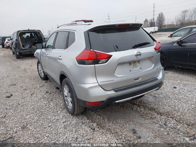 JN8AT2MV4HW018818 Nissan ROGUE SV
