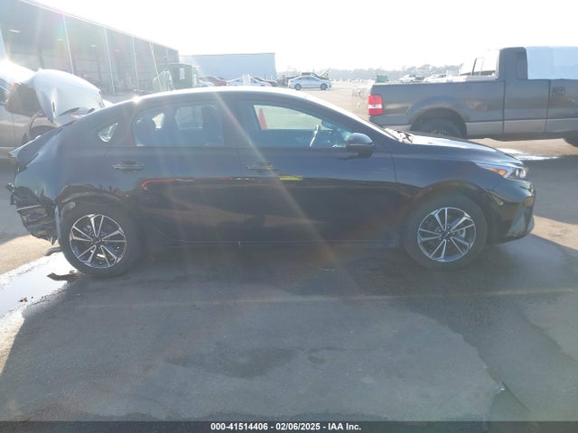 3KPF24ADXRE824413 KIA Forte Lxs