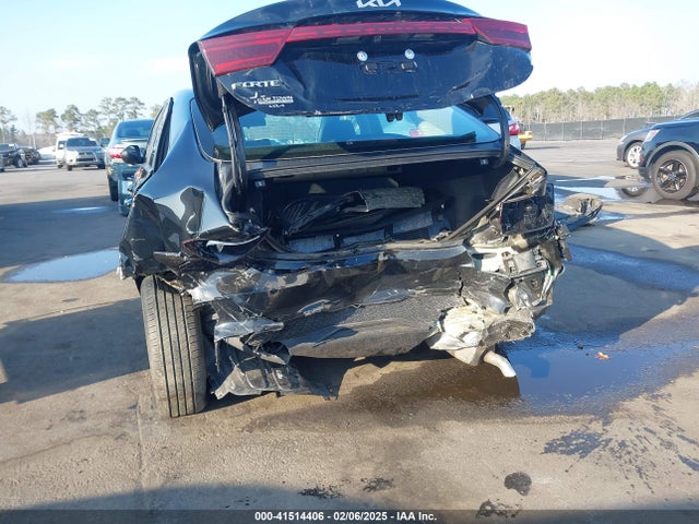 3KPF24ADXRE824413 KIA Forte Lxs