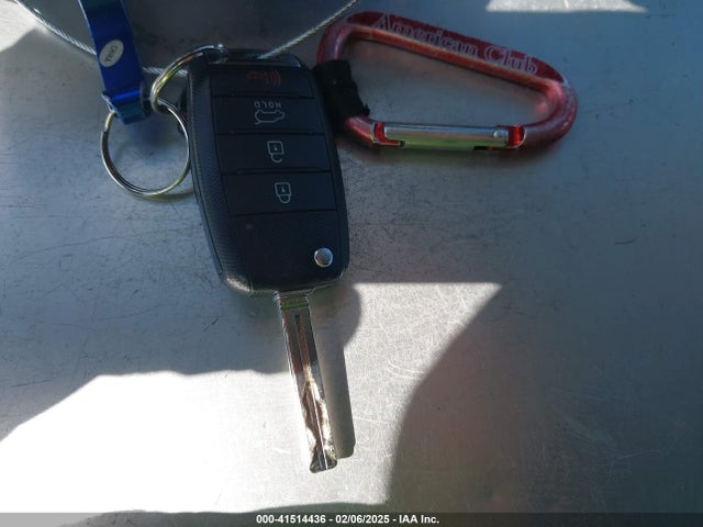 KIA SOUL + 2014 KNDJP3A50E7027662 Image 11