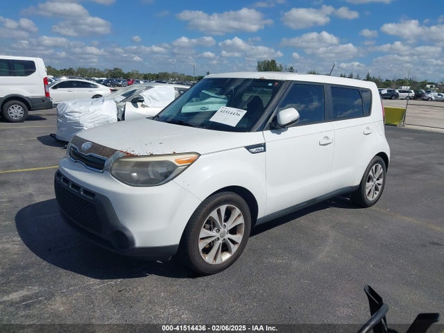KIA SOUL + 2014 KNDJP3A50E7027662 Image 2
