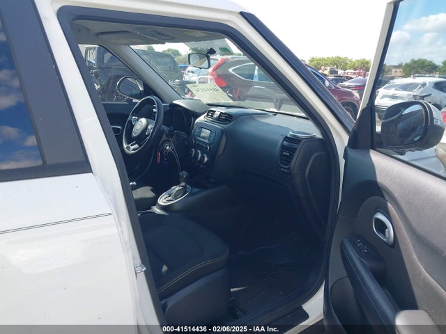 KIA SOUL + 2014 KNDJP3A50E7027662 Image 5