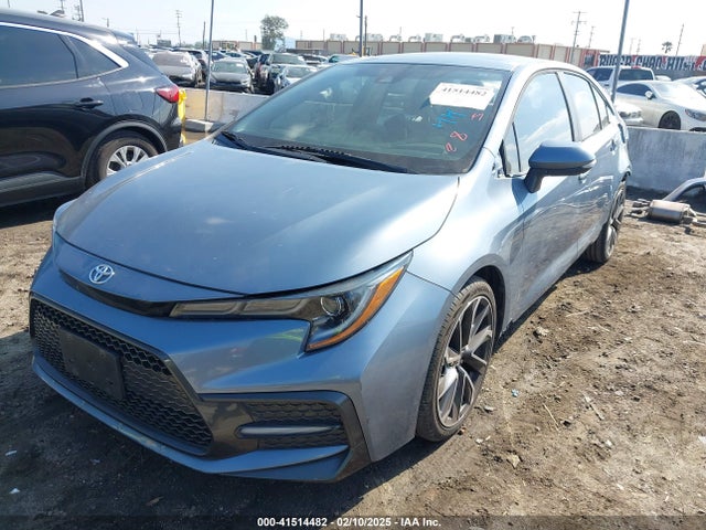 Toyota COROLLA SE 2020 5YFP4RCE0LP038711 Image 2