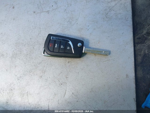 4T1G11AK7MU484390 Toyota CAMRY SE