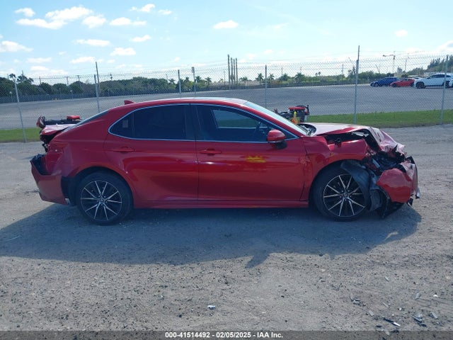 4T1G11AK7MU484390 Toyota CAMRY SE