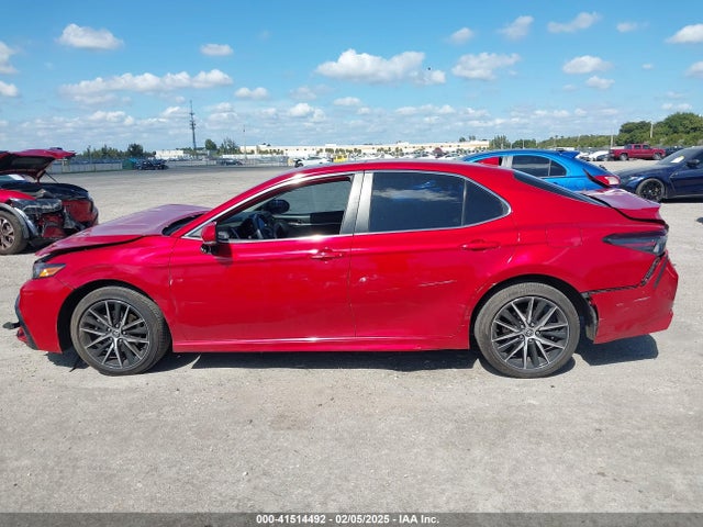 4T1G11AK7MU484390 Toyota CAMRY SE