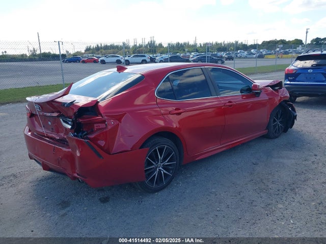 4T1G11AK7MU484390 Toyota CAMRY SE