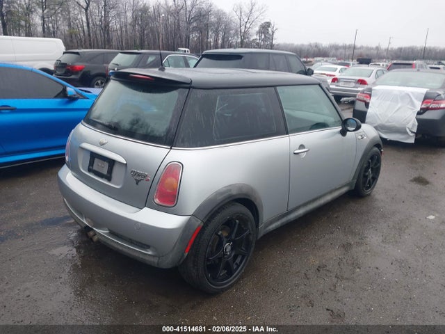 2002 MINI COOPER S WMWRE33482TD54648 Photo 3