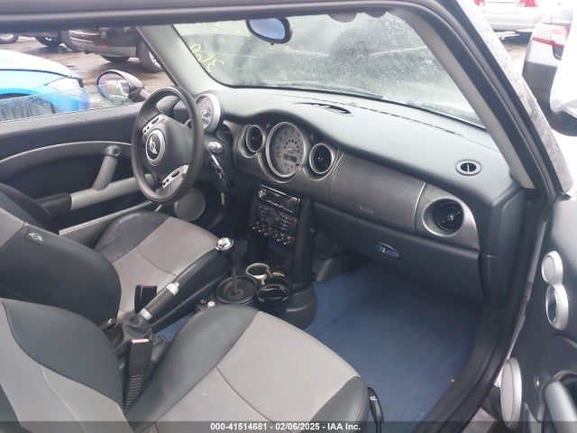 2002 MINI COOPER S WMWRE33482TD54648 Photo 4