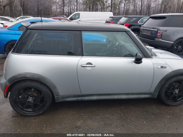 2002 MINI COOPER S WMWRE33482TD54648 Photo 5