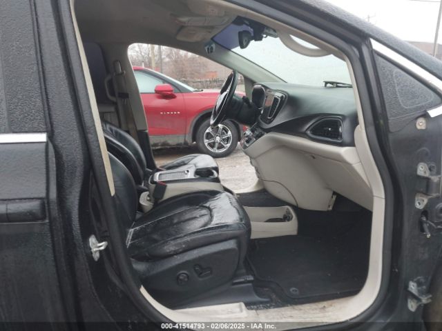 2017 CHRYSLER PACIFICA 2C4RC1EG7HR653629 Photo 4