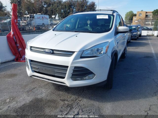1FMCU0GX4GUB99315 Ford ESCAPE SE