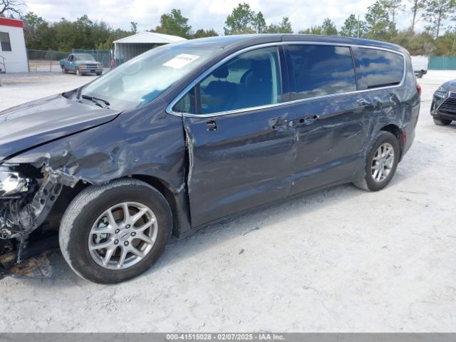 2C4RC1CG2PR610558 Chrysler Voyager Lx