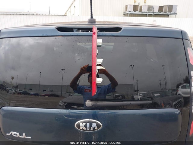 KNDJP3A59J7561835 KIA SOUL +