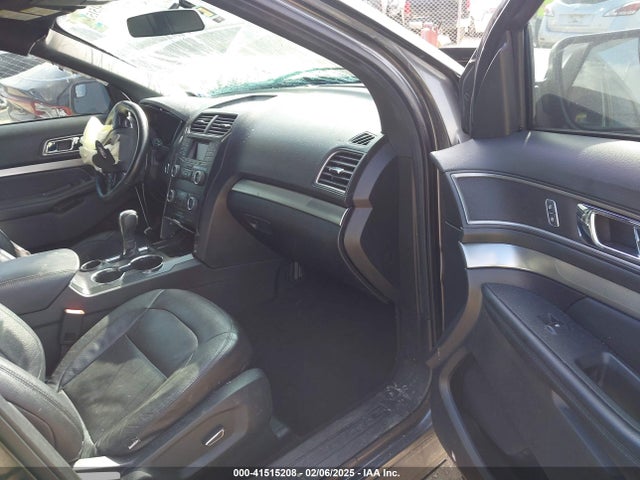 1FM5K7DH9JGC69076 Ford EXPLORER XLT