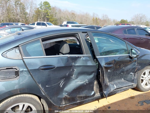 1G1BE5SM6H7215630 Chevrolet Cruze Lt Auto