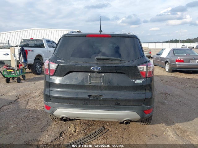 1FMCU0JD3HUD38933 Ford Escape Titanium